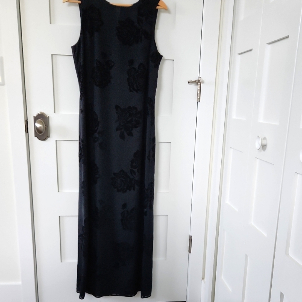 Casual Corner Black Velvet Burnout Maxi Dress Size 8 Wedding Evening Prom